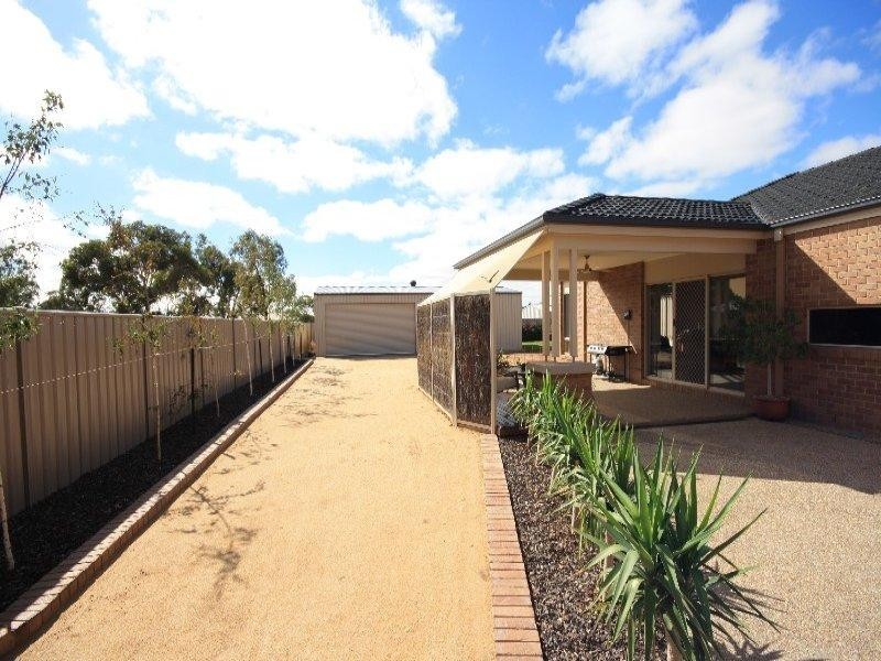 47 Kerford Street, Rochester VIC 3561