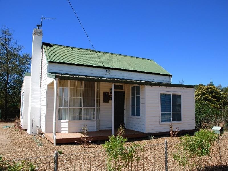 61 Baynes Street, Rochester VIC 3561