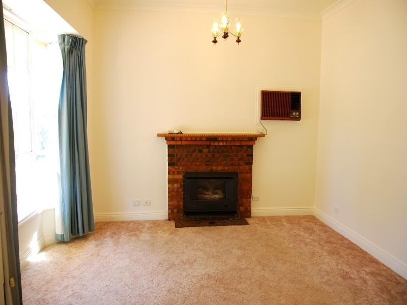 61 Baynes Street, Rochester VIC 3561