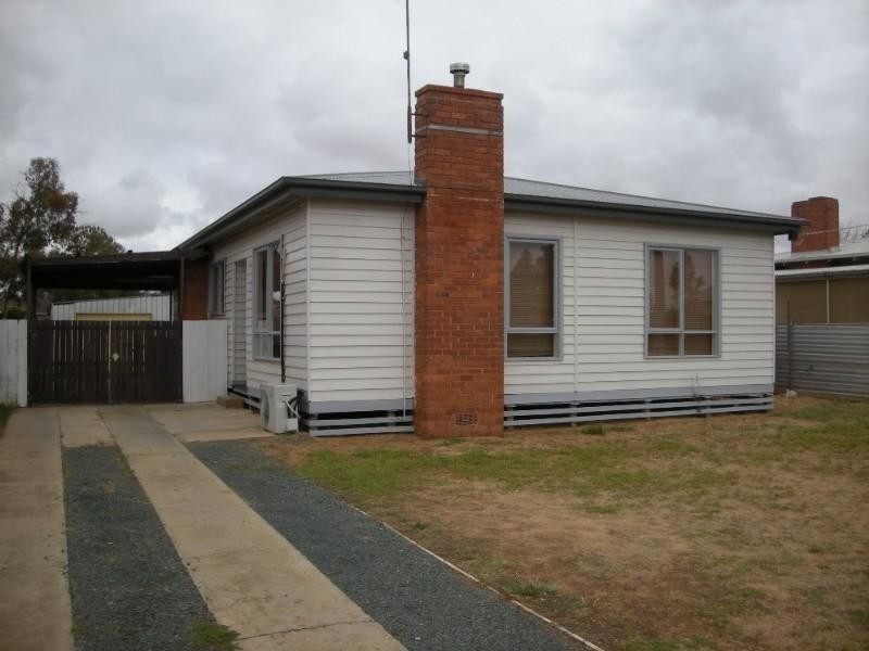 43 McKenzie Street, Rochester VIC 3561