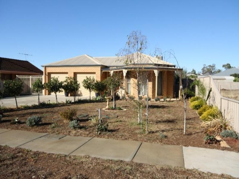 31 Diggora Road, Rochester VIC 3561