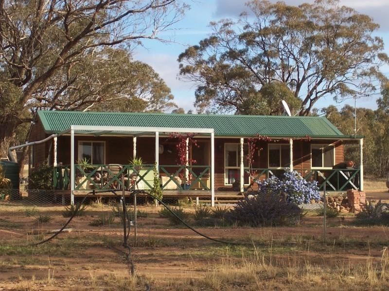 127 Rourke Road, St Arnaud VIC 3478