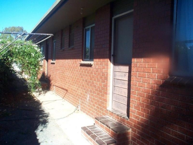 2/83 High Street, Rochester VIC 3561