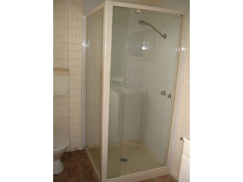 2/83 High Street, Rochester VIC 3561