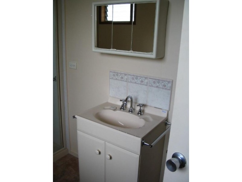 2/83 High Street, Rochester VIC 3561