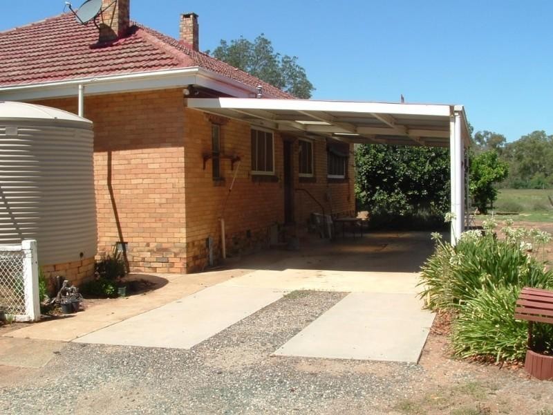 4979 Northern Highway, Elmore VIC 3558