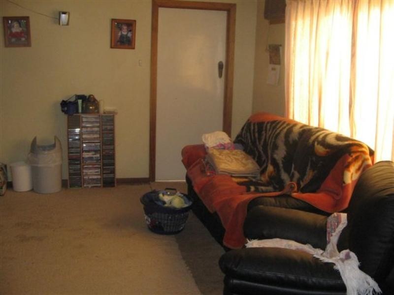 16 Navarre Road, St Arnaud VIC 3478