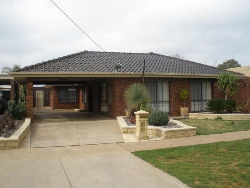 53 Queen Street, Rochester VIC 3561