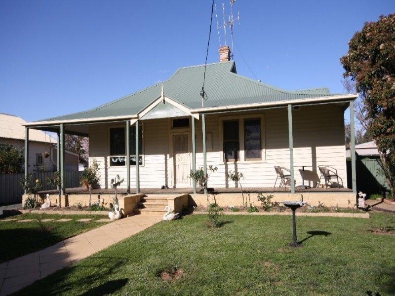 7 Hart Street, Rochester VIC 3561