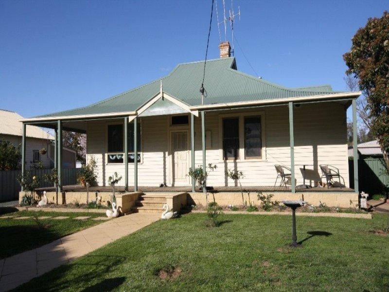7 Hart Street, Rochester VIC 3561
