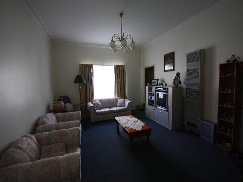 7 Hart Street, Rochester VIC 3561