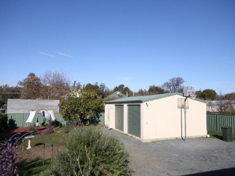 7 Hart Street, Rochester VIC 3561