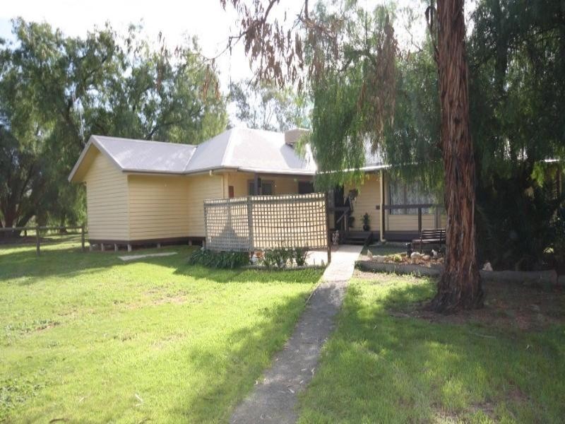 133 Baynes Street, Rochester VIC 3561