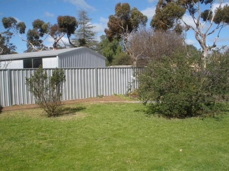 1 Moore Street, Rochester VIC 3561