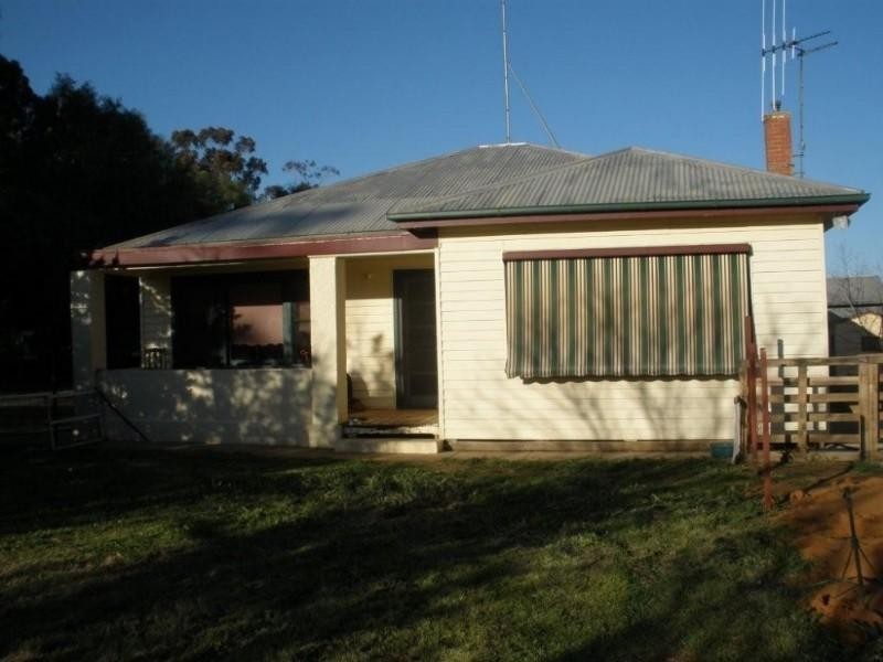768 Lowe Road, Ballendella VIC 3561