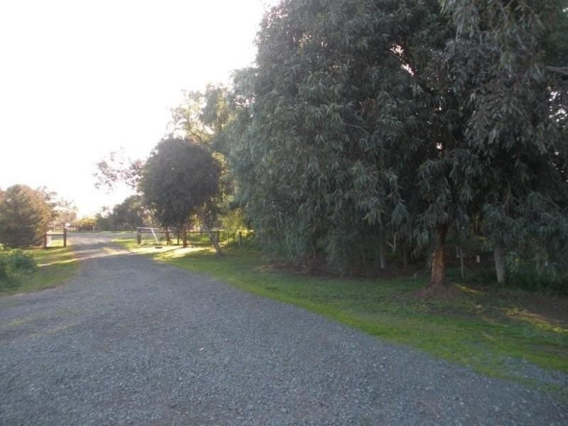 768 Lowe Road, Ballendella VIC 3561