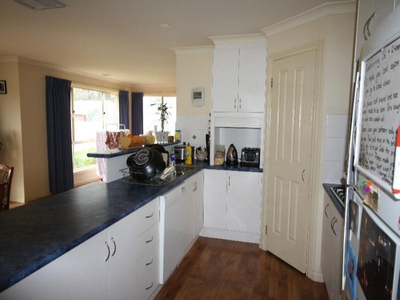 47 Baynes Street, Rochester VIC 3561