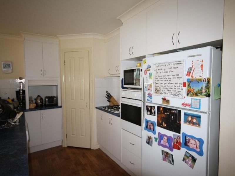 47 Baynes Street, Rochester VIC 3561