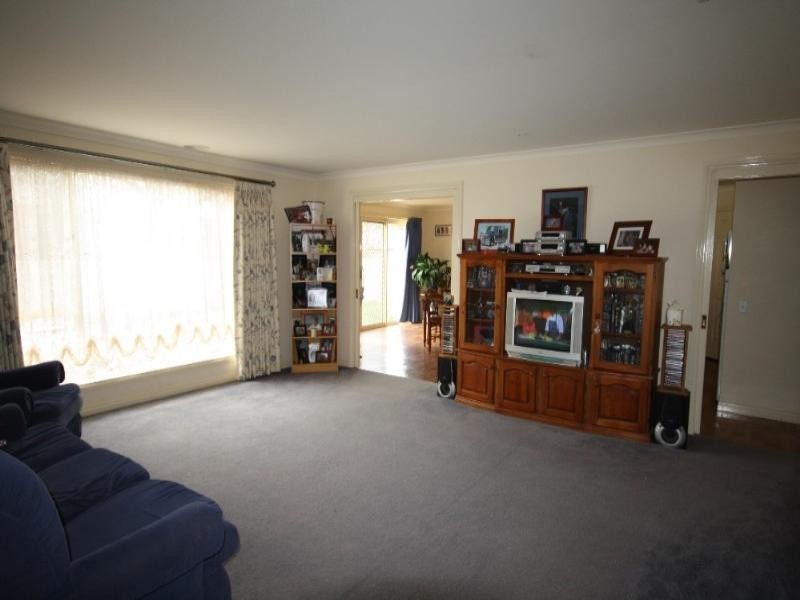 47 Baynes Street, Rochester VIC 3561