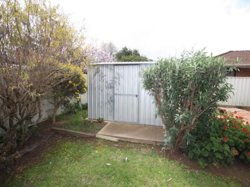 10 Mackay Street, Rochester VIC 3561