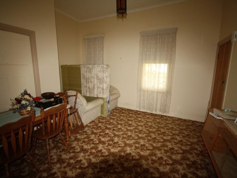 10 Mackay Street, Rochester VIC 3561