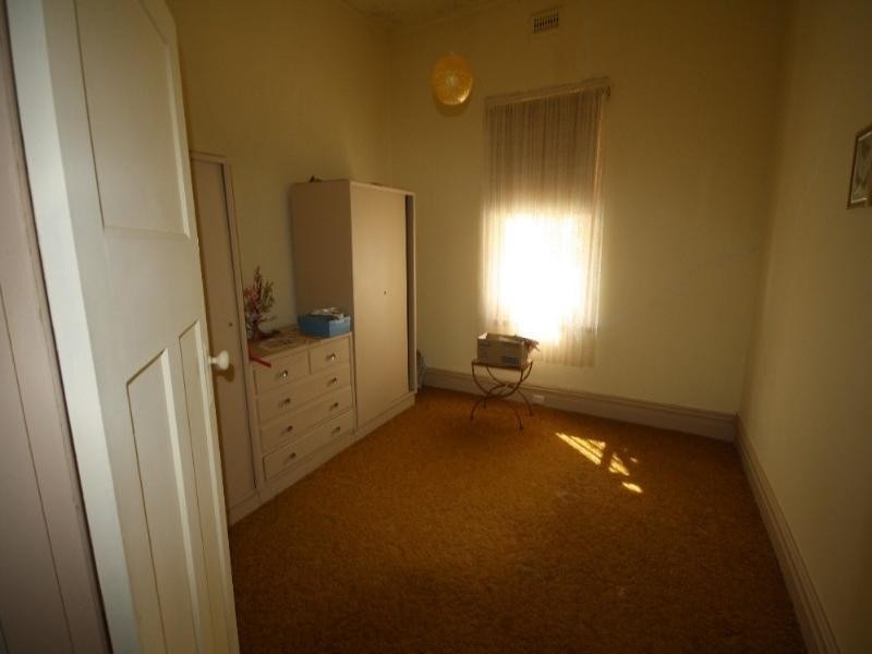 10 Mackay Street, Rochester VIC 3561