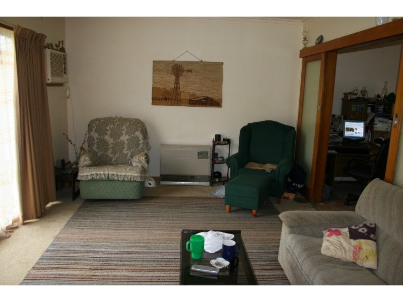 10 McKenzie Street, Rochester VIC 3561