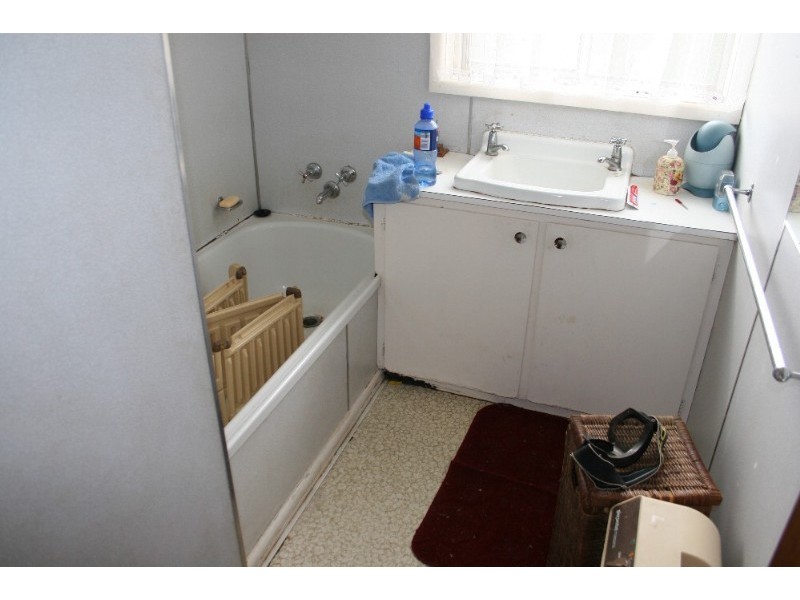 10 McKenzie Street, Rochester VIC 3561