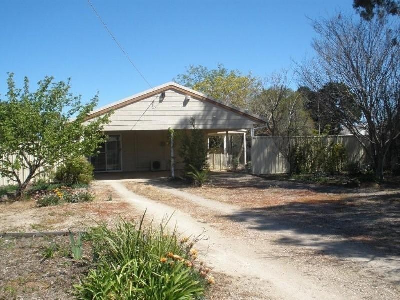 50 Kerford Street, Rochester VIC 3561