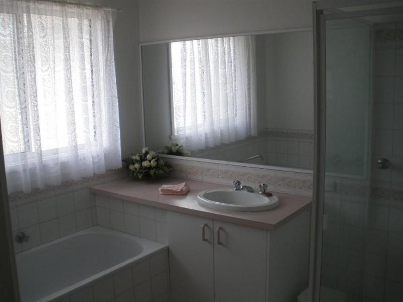 50 Kerford Street, Rochester VIC 3561