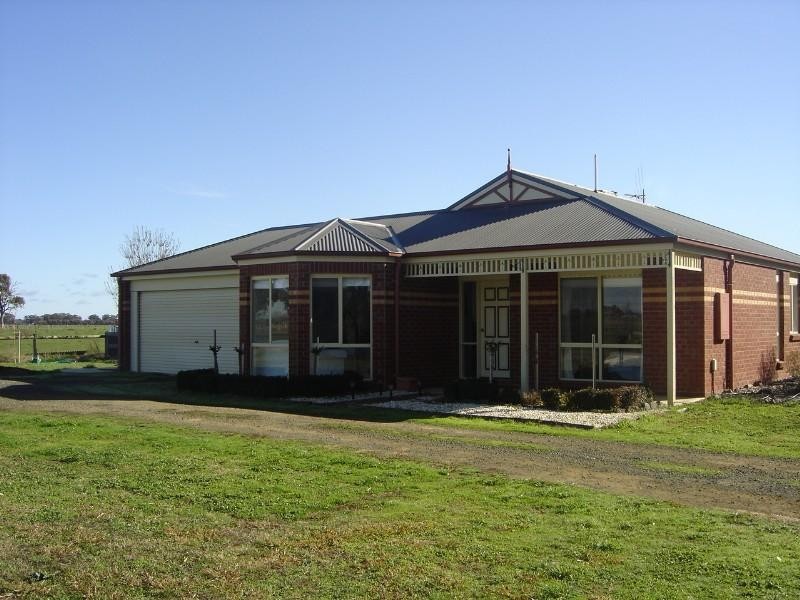 300 Dingee Road, Rochester VIC 3561