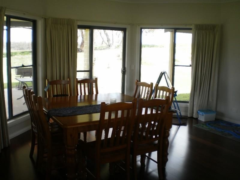 63 Basin Road, St Arnaud VIC 3478