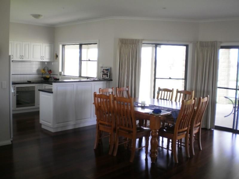 63 Basin Road, St Arnaud VIC 3478