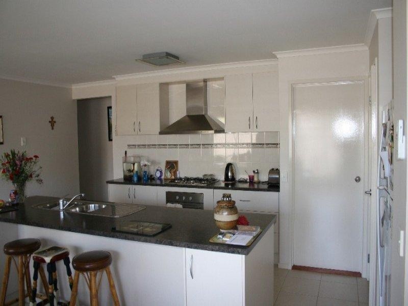 6 Queen Street, Rochester VIC 3561