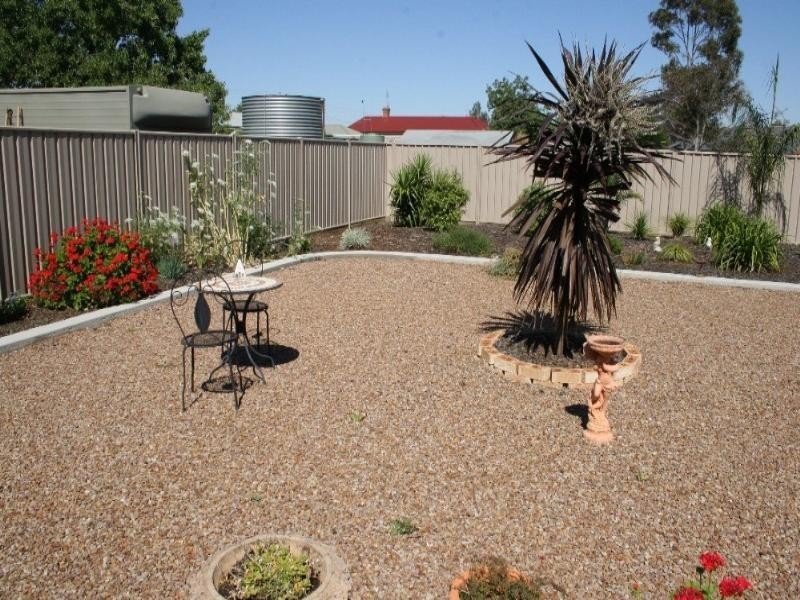 6 Queen Street, Rochester VIC 3561