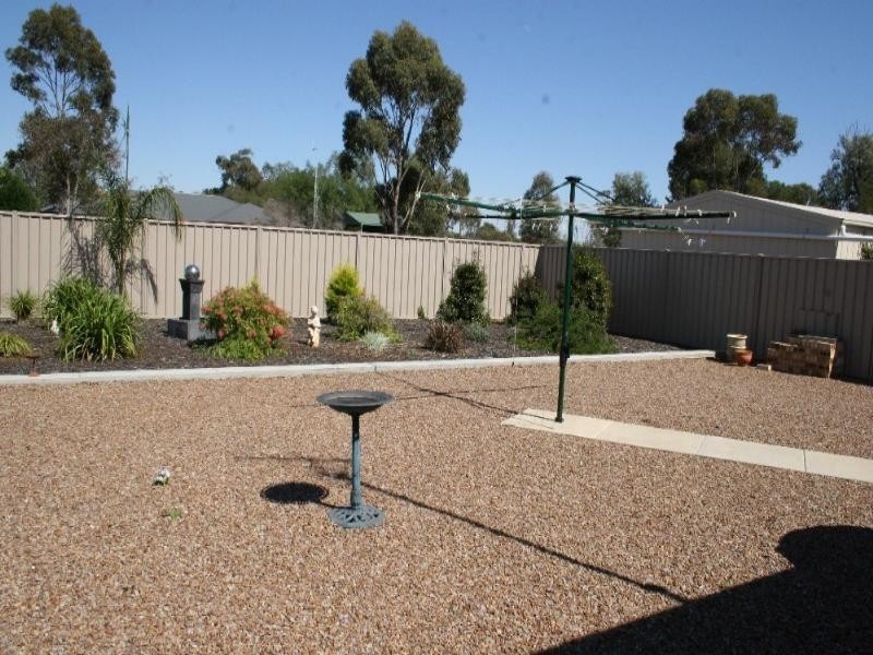 6 Queen Street, Rochester VIC 3561