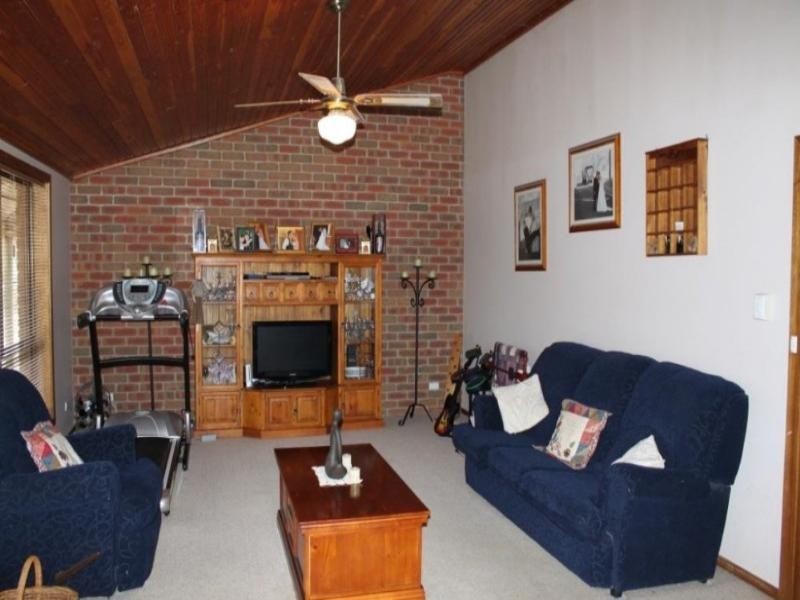 2 Albert Street, St Arnaud VIC 3478