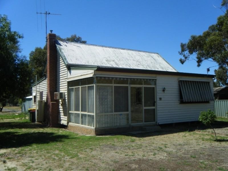 99 Echuca Road, Rochester VIC 3561
