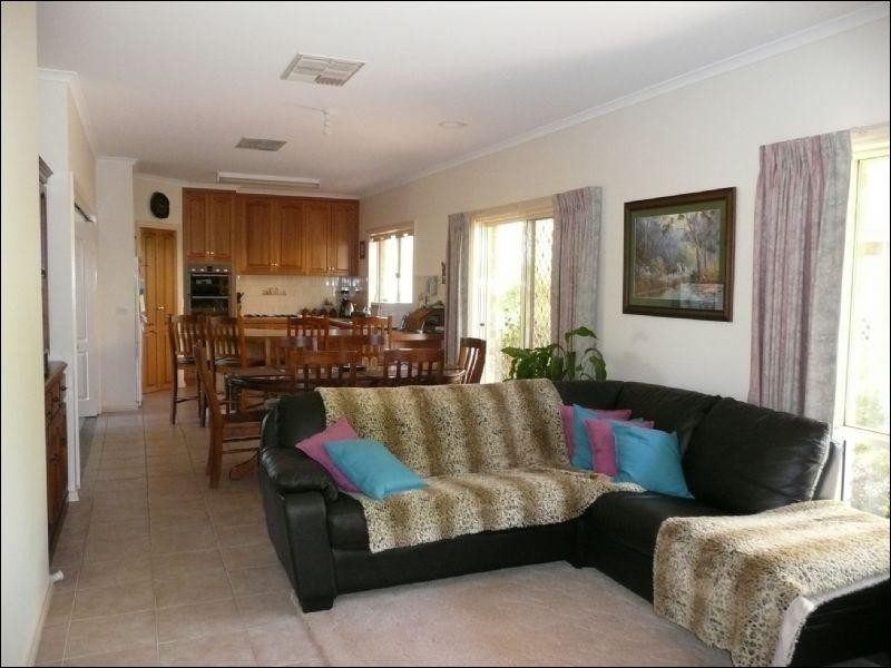 70 Pascoe Street, Rochester VIC 3561