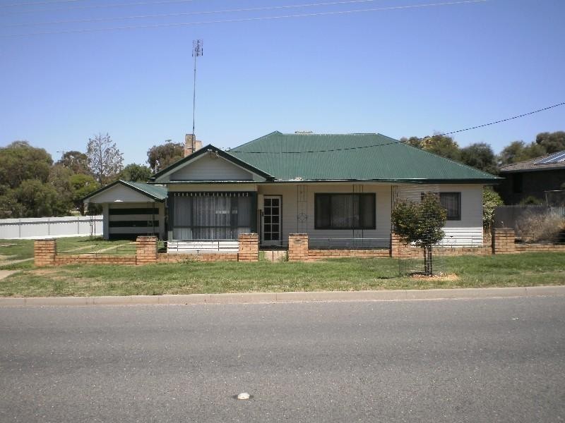 31 Navarre Road, St Arnaud VIC 3478