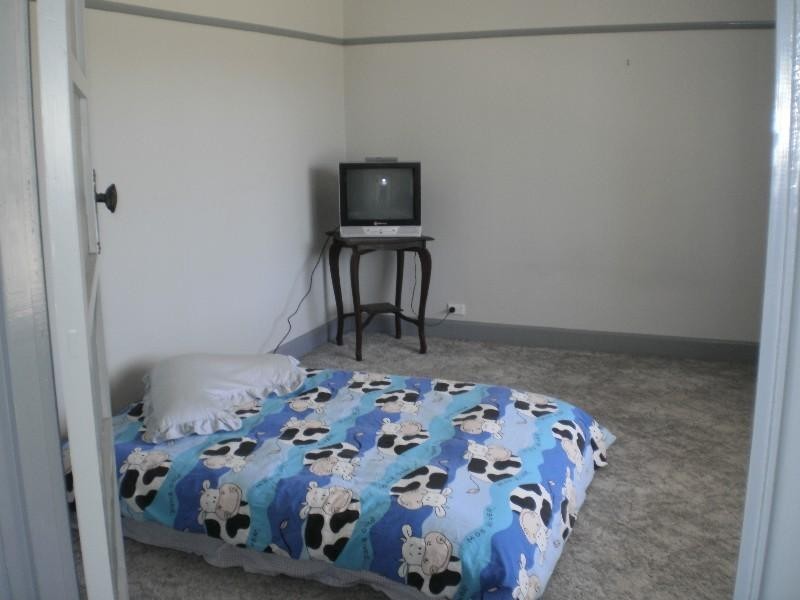 31 Navarre Road, St Arnaud VIC 3478