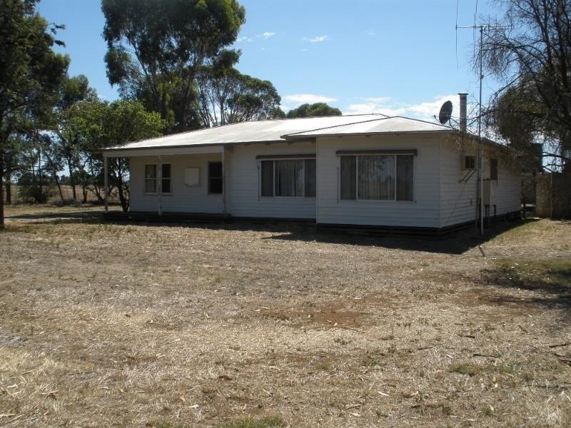 230 Restdown Road, Rochester VIC 3561