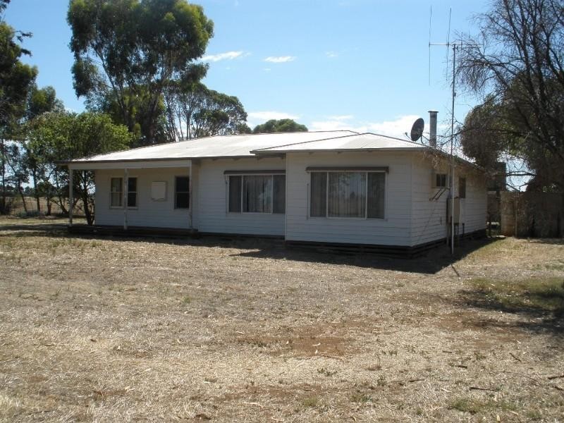 230 Restdown Road, Rochester VIC 3561