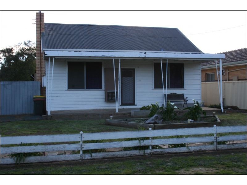 64 Baynes Street, Rochester VIC 3561