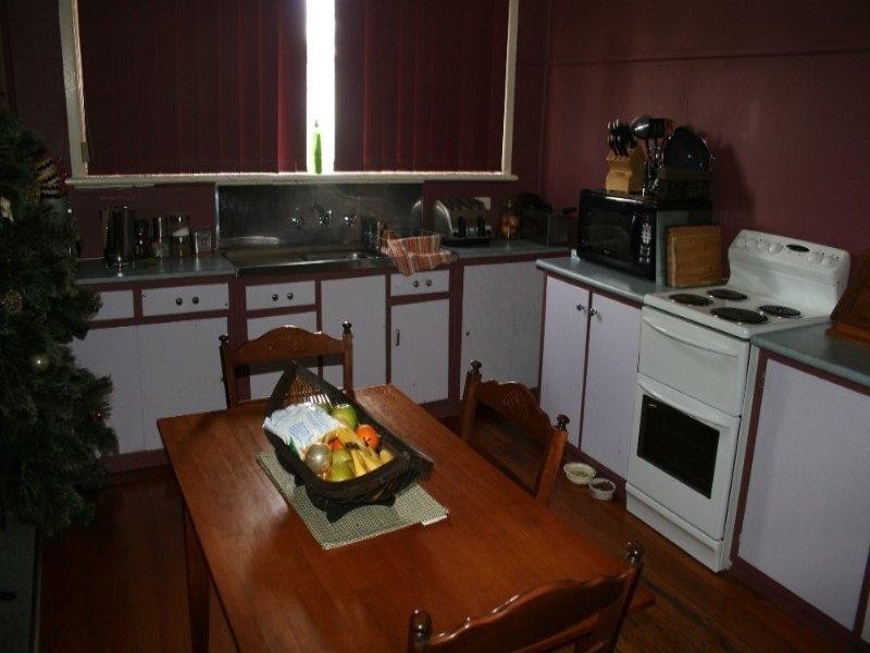 64 Baynes Street, Rochester VIC 3561
