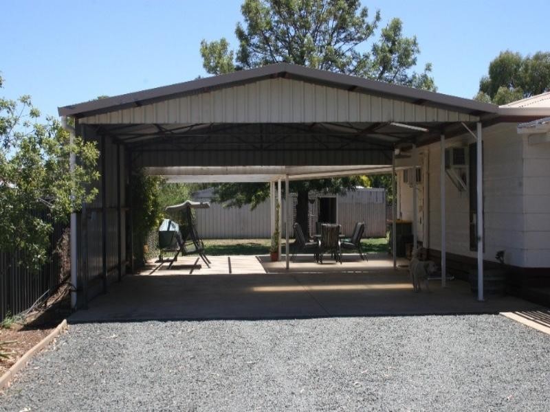 4 Doyle Street, Rochester VIC 3561