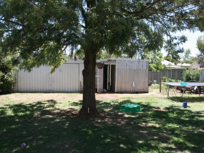 4 Doyle Street, Rochester VIC 3561