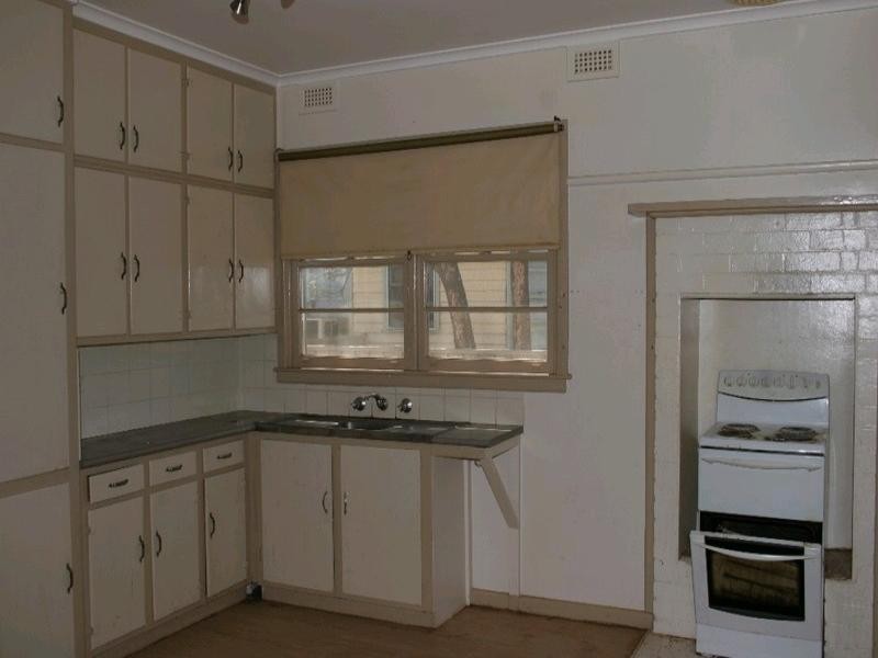 49 McKenzie Street, Rochester VIC 3561