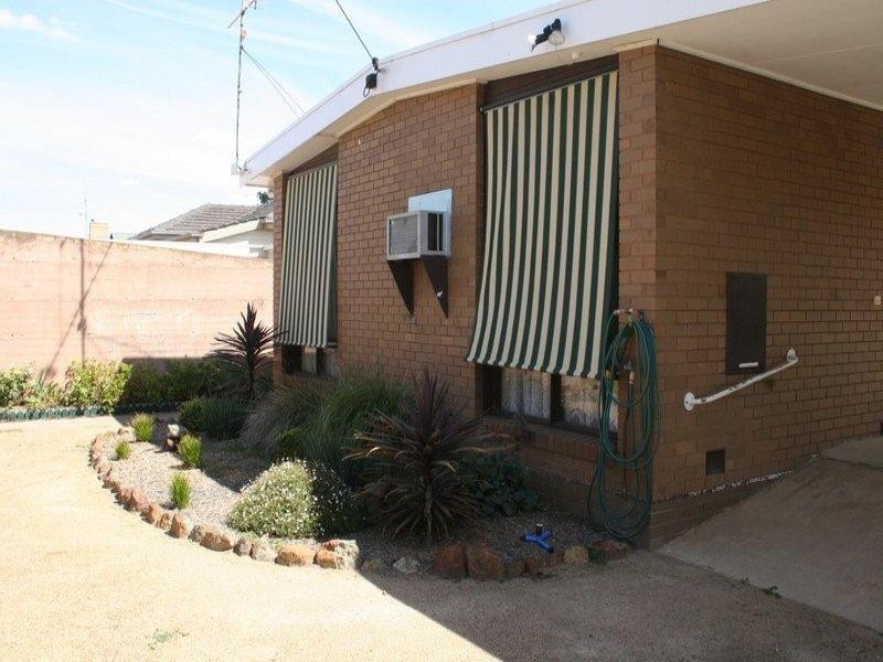 42 Victoria Street, Rochester VIC 3561