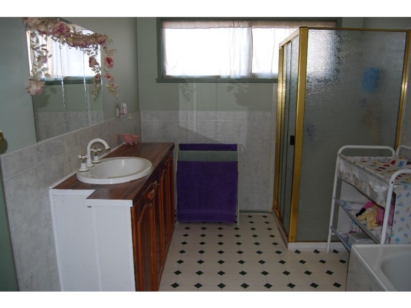 70 Hervey Street, Elmore VIC 3558